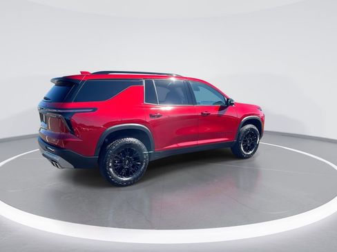 Used 2025 Chevrolet Traverse Z71 AWD/4WD image 8