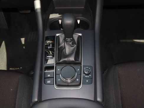 Used 2022 MAZDA MAZDA3 Sedan FWD image 17