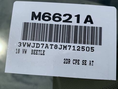 Used 2018 Volkswagen Beetle 2.0T SE FWD image 47