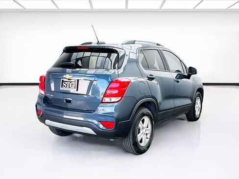 Used 2021 Chevrolet Trax LT AWD/4WD image 4