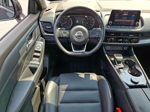 Certified 2023 Nissan Rogue SV w/ SV Premium B Package AWD/4WD image 11