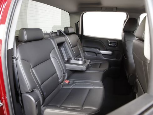 Used 2018 Chevrolet Silverado 1500 LT w/ All Star Edition AWD/4WD image 9