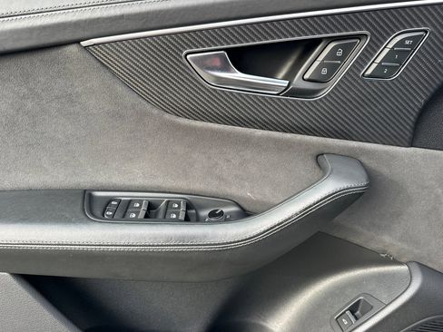 Used 2023 Audi RS Q8 4.0T image 10