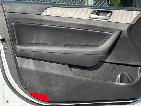 Used 2018 Hyundai Sonata Sport FWD image 21