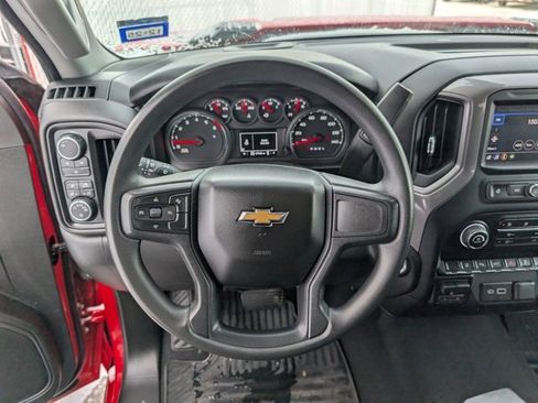 Used 2024 Chevrolet Silverado 2500 Custom w/ Custom Value Package image 9
