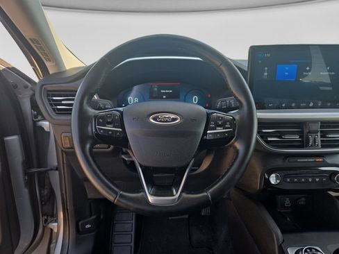 Used 2024 Ford Escape Platinum AWD/4WD image 14