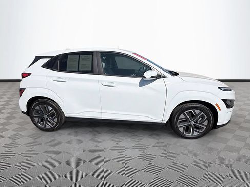 Used 2023 Hyundai Kona Limited FWD image 7