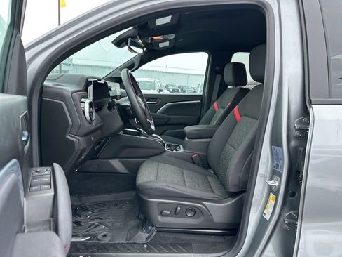 Used 2024 Chevrolet Colorado Z71 w/ Z71 Convenience Package 2 image 8