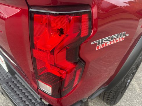 New 2025 Chevrolet Colorado Trail Boss w/ Midnight Edition image 16