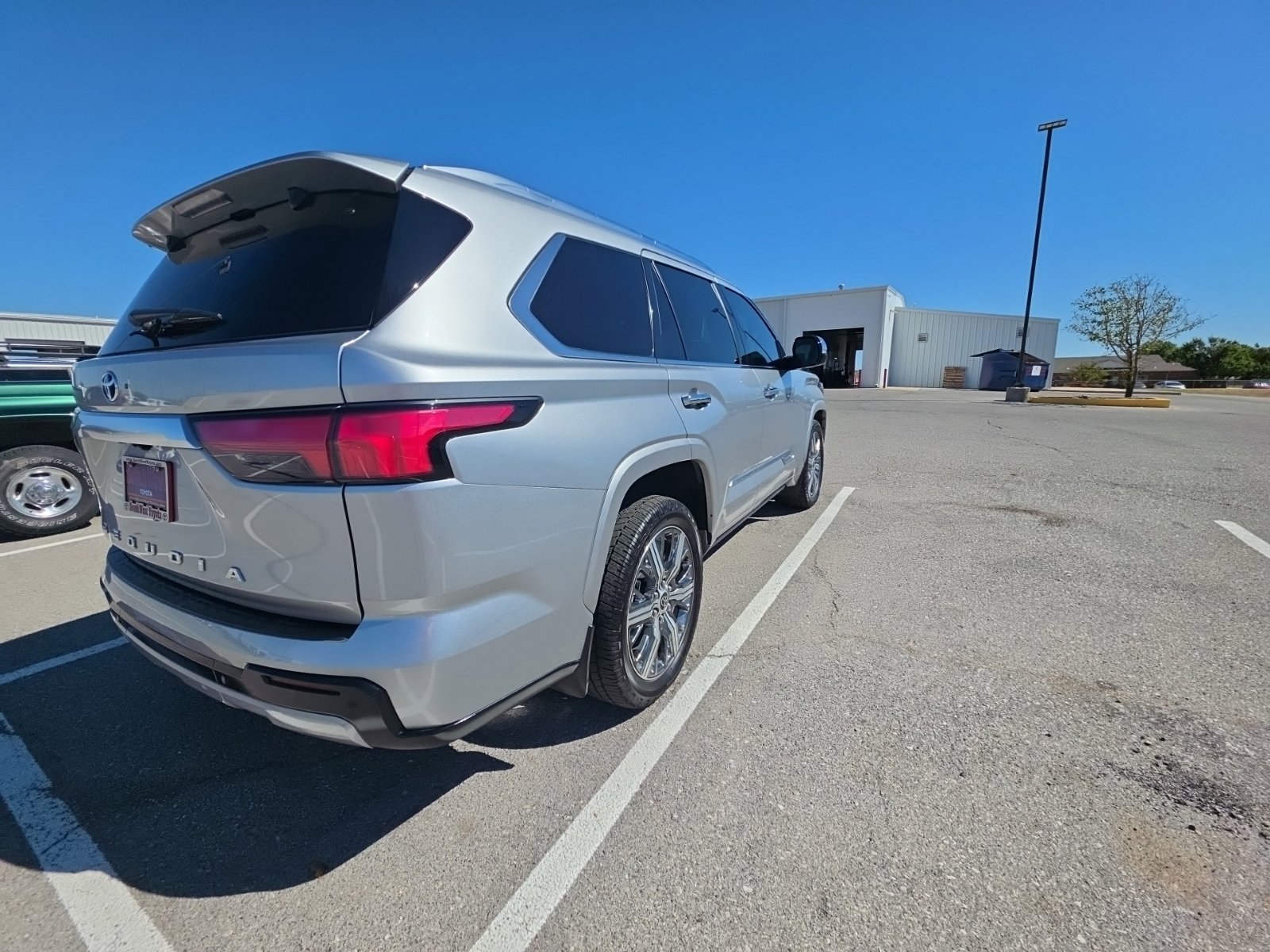 Used 2023 Toyota Sequoia Capstone AWD/4WD image 6