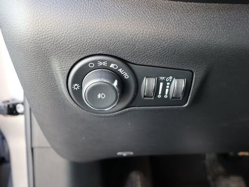 Used 2022 Jeep Compass Altitude w/ Convenience Group image 11