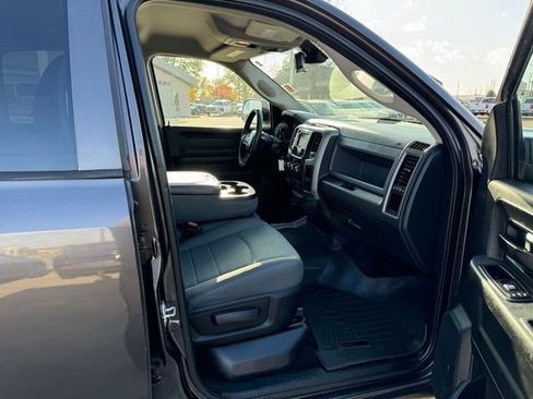 Used 2016 RAM 2500 Tradesman w/ Chrome Appearance Group image 21