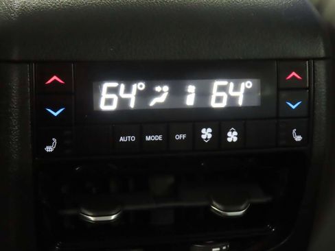 Used 2022 Jeep Grand Cherokee L Overland w/ Luxury Tech Group IV AWD/4WD image 10