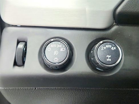 Used 2017 GMC Yukon XL SLT image 35