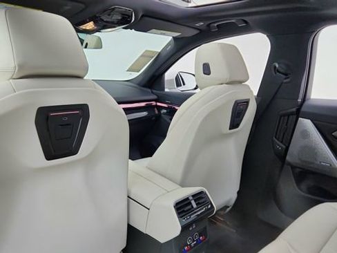 Used 2026 BMW 540i xDrive image 31