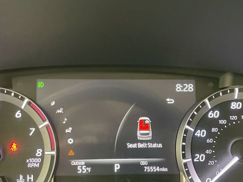Used 2023 Toyota Highlander XLE AWD/4WD image 15