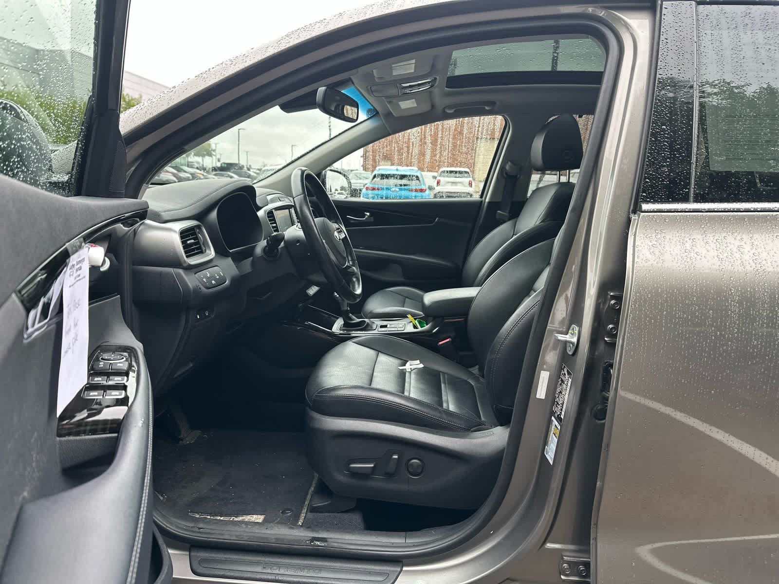 Used 2019 Kia Sorento EX w/ EX Touring Package AWD/4WD image 5