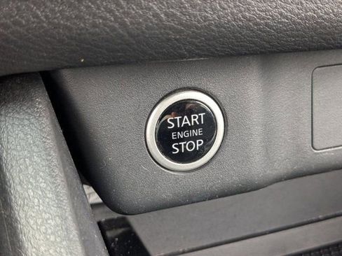 Used 2023 Nissan Rogue S FWD image 26