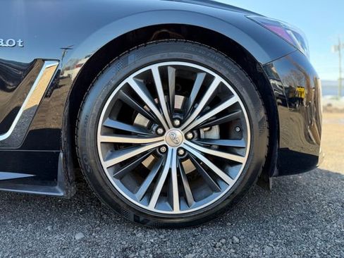 Used 2017 INFINITI Q60 w/ Premium Plus Package 3.0T image 9