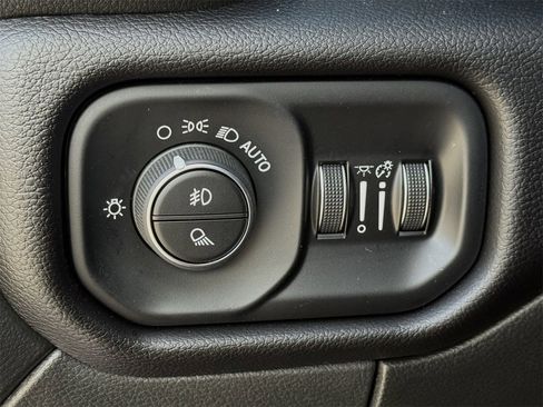 Used 2024 RAM 3500 Laramie w/ Bed Utility Group image 19