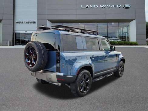 New 2026 Land Rover Defender 110 S AWD/4WD image 4