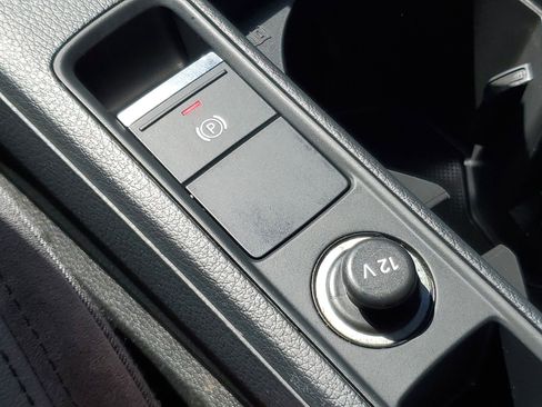 Used 2021 Audi Q3 2.0T Premium Plus w/ Premium Plus Package image 31