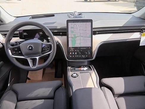 New 2025 Volvo EX90 Ultra image 25