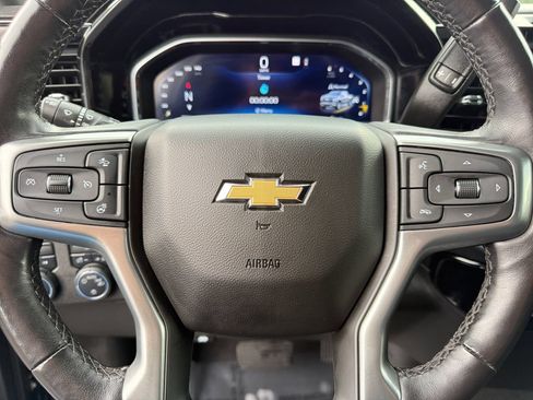 Used 2022 Chevrolet Silverado 1500 LT AWD/4WD image 20