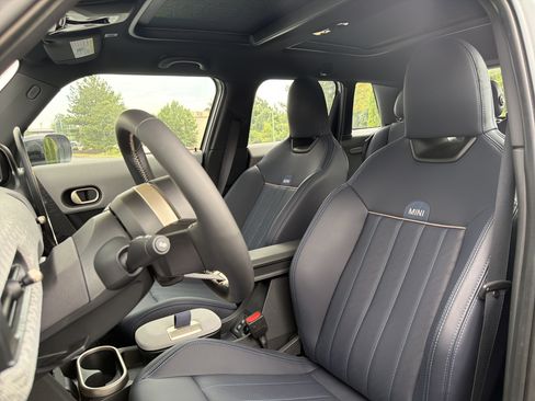 Used 2025 MINI Cooper S FWD image 22