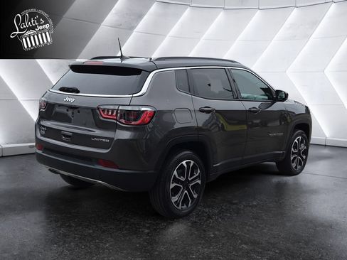 Certified 2023 Jeep Compass Limited w/ Sun and Sound Group AWD/4WD image 4