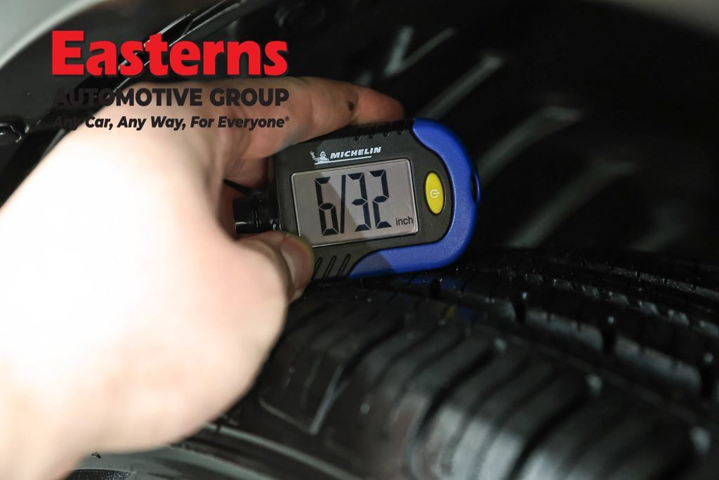Used 2024 Subaru Outback Premium AWD/4WD image 38