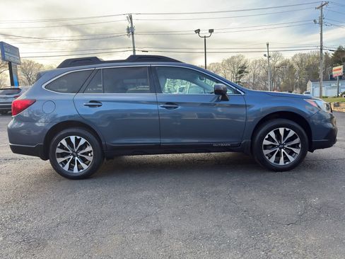 Used 2016 Subaru Outback 2.5i Limited AWD/4WD image 8