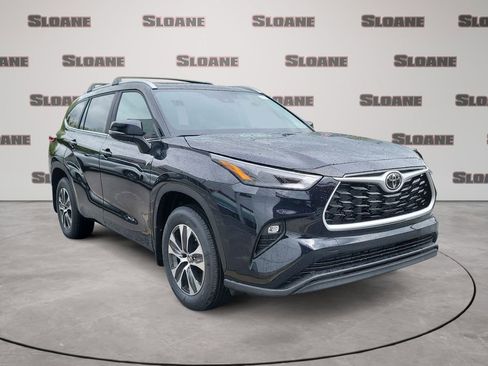 New 2023 Toyota Highlander XLE AWD/4WD image 7
