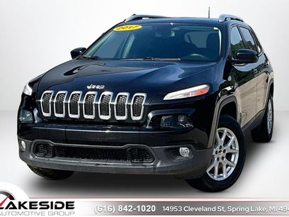 Used 2017 Jeep Cherokee Latitude w/ Cold Weather Group