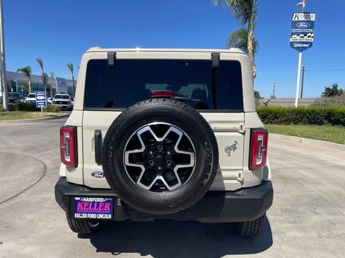 New 2026 Ford Bronco Outer Banks AWD/4WD image 4