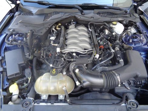 Used 2018 Ford Mustang GT RWD image 9