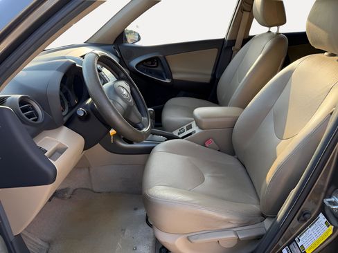 Used 2010 Toyota RAV4 2WD image 6
