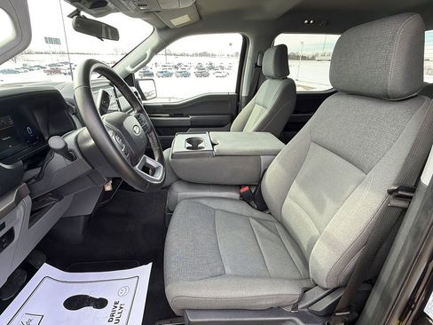 Used 2025 Ford F150 XLT w/ Equipment Group 301A Standard image 17