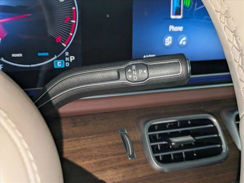 New 2026 Mercedes-Benz Maybach GLS 600 4MATIC image 12