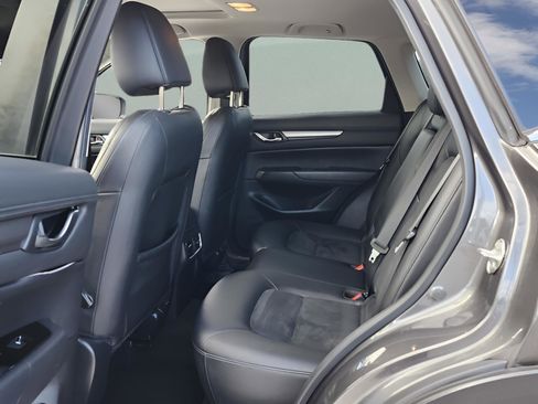 Used 2019 MAZDA CX-5 Touring image 11