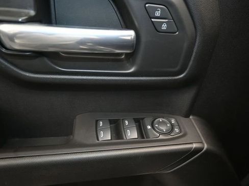 Used 2021 Chevrolet Silverado 1500 Custom Trail Boss AWD/4WD image 9