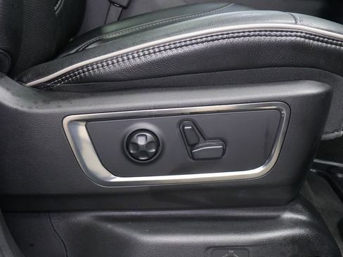 Used 2019 RAM 1500 Limited AWD/4WD image 36
