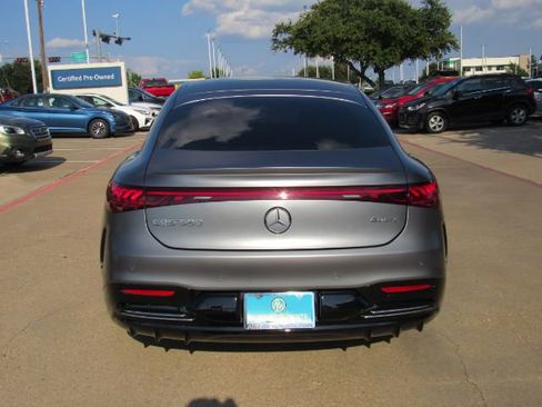 Used 2023 Mercedes-Benz EQS 580 4MATIC image 9