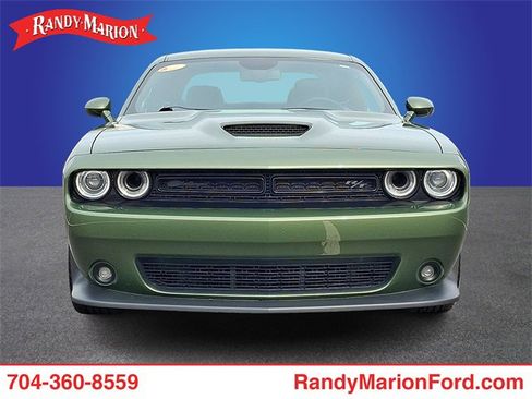 Used 2022 Dodge Challenger R/T w/ Plus Package image 2