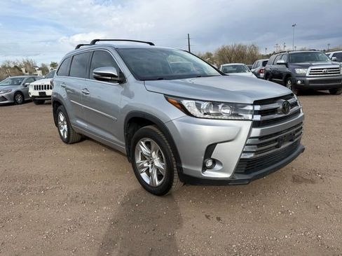 Used 2019 Toyota Highlander Limited image 7