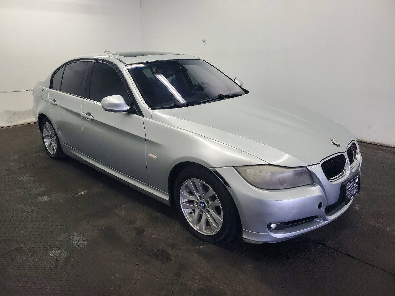 Used 2009 BMW 328i Sedan RWD image 3