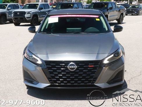 Certified 2024 Nissan Altima 2.5 SR w/ SR Premium Package FWD image 2