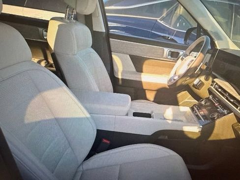 Used 2025 Hyundai Santa Fe Calligraphy AWD/4WD image 7