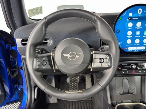 Used 2025 MINI Cooper S FWD image 10