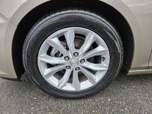 Used 2023 Chevrolet Malibu LT image 8